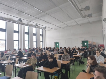 d8456106-c351-46f5-8c70-80c1f4fccfd4