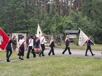 c8ca2b7f-1b6f-464c-8182-a343a53414ec (1)